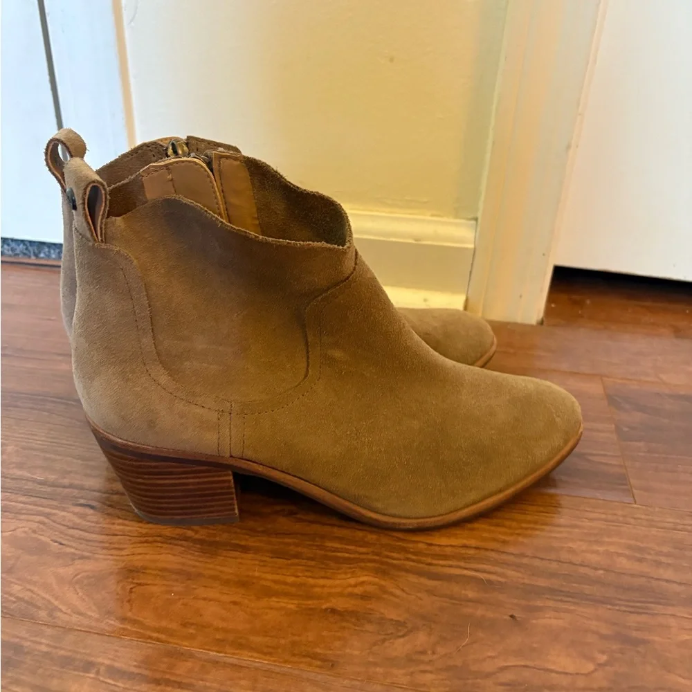 UGG Women's Tan Suede Ankle Boots - Picture 2 of 5